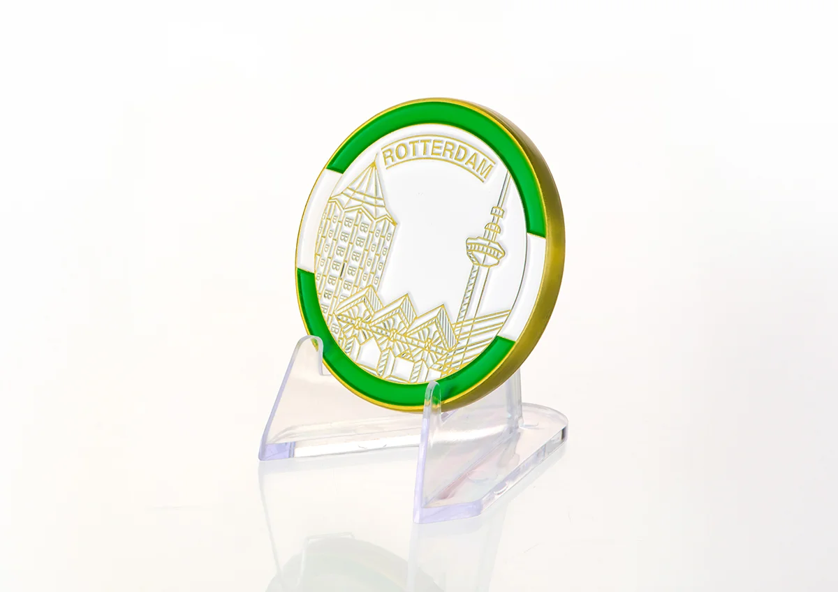 rotterdam-skyline-coin-on-holder
